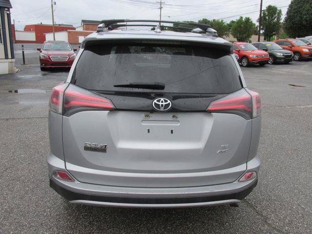 Used 2016 Toyota RAV4 SE w/ Advanced Technology Package AWD/4WD image 4