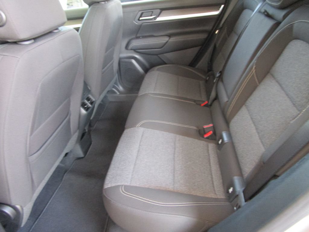 New 2026 GMC Terrain Elevation w/ Technology Package II FWD image 16