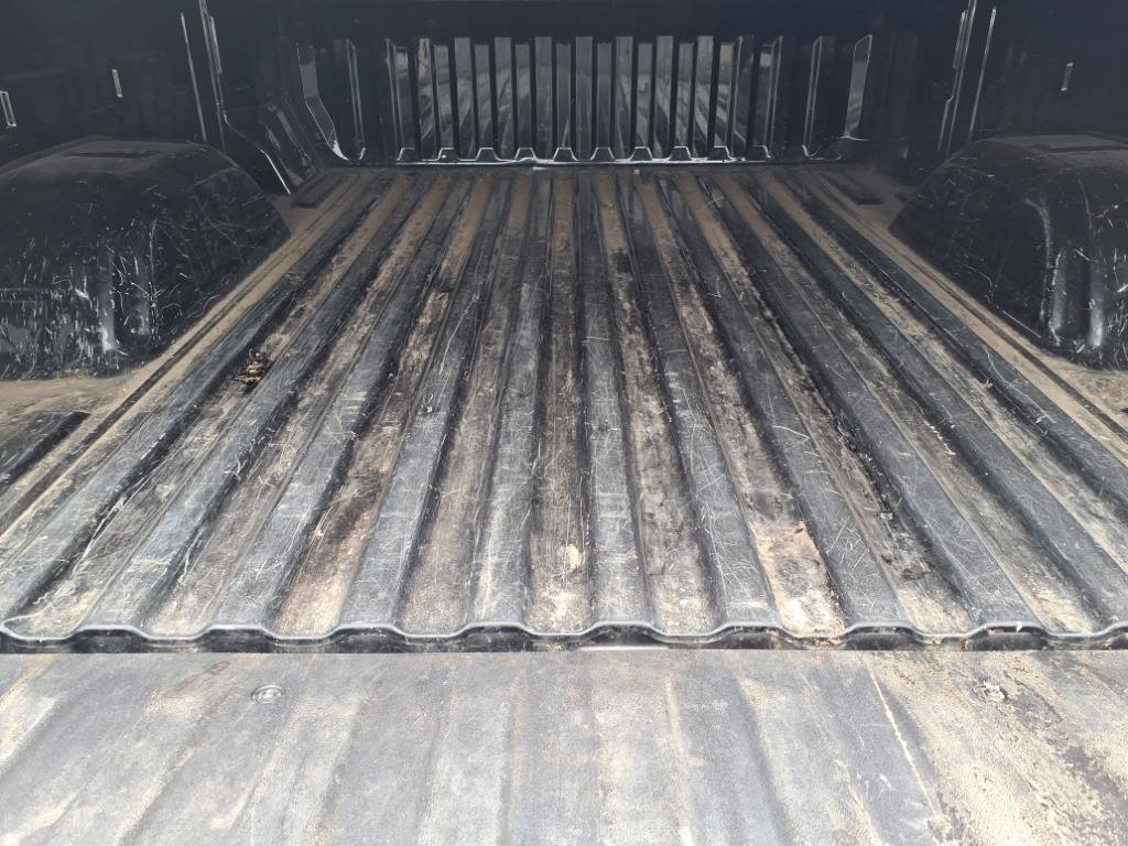 Used 2022 Chevrolet Silverado 1500 LT image 20