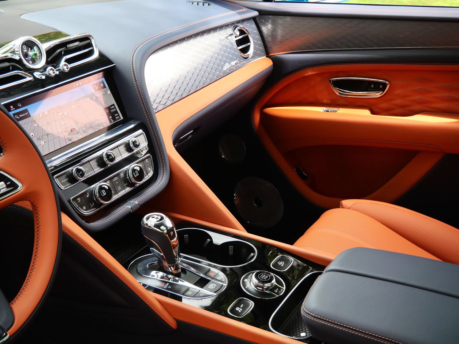 New 2026 Bentley Bentayga Extended Wheelbase AWD/4WD image 15