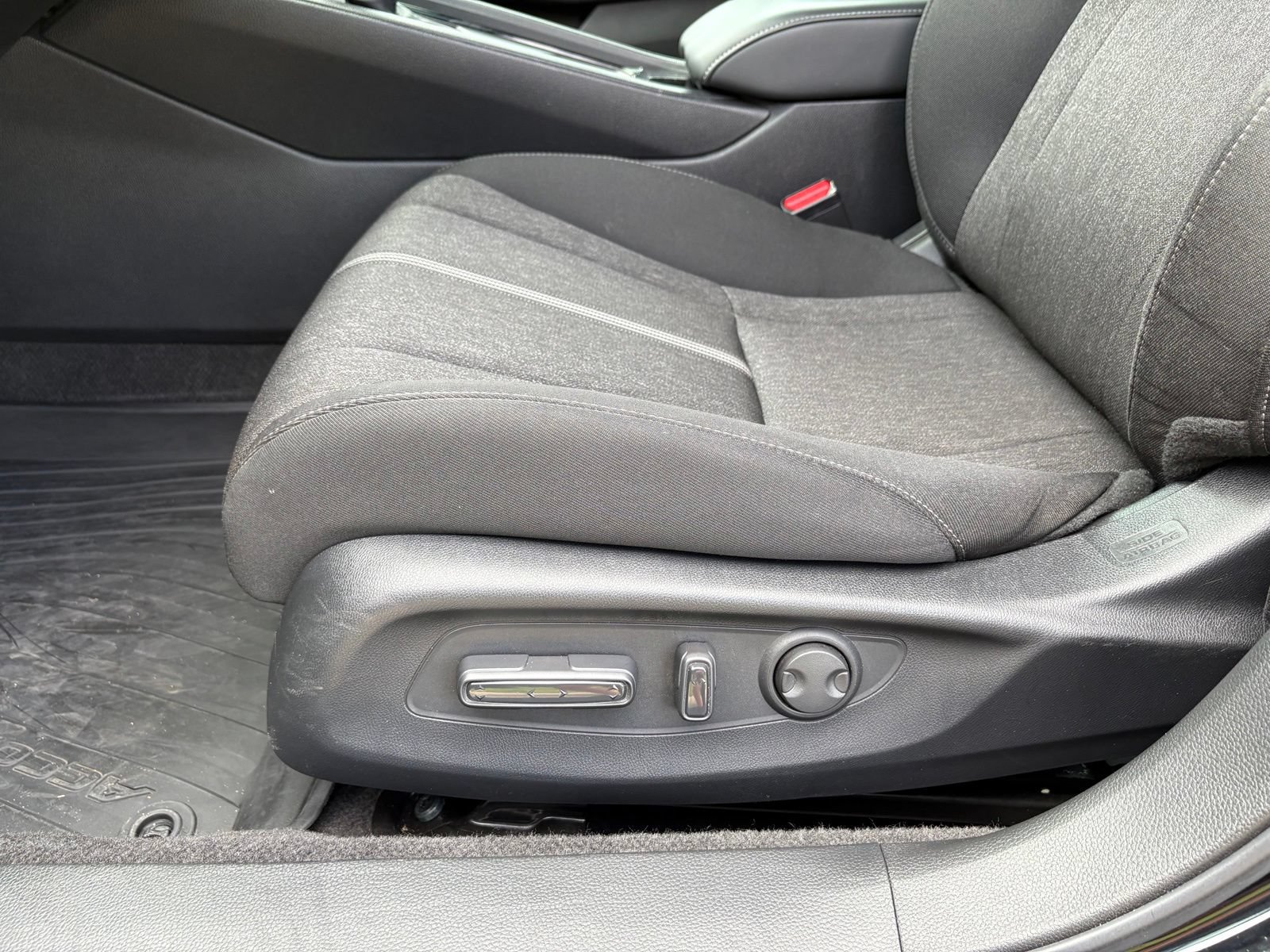 Used 2024 Honda Accord Sport image 27