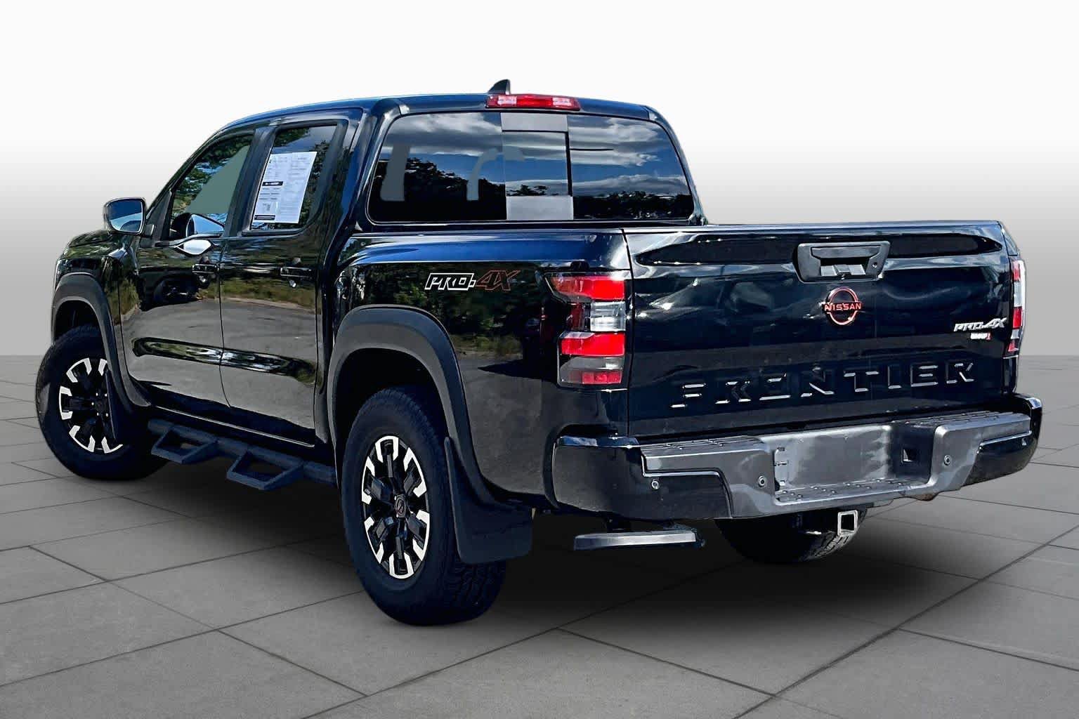 Used 2023 Nissan Frontier PRO-4X w/ Pro Convenience Package AWD/4WD image 12