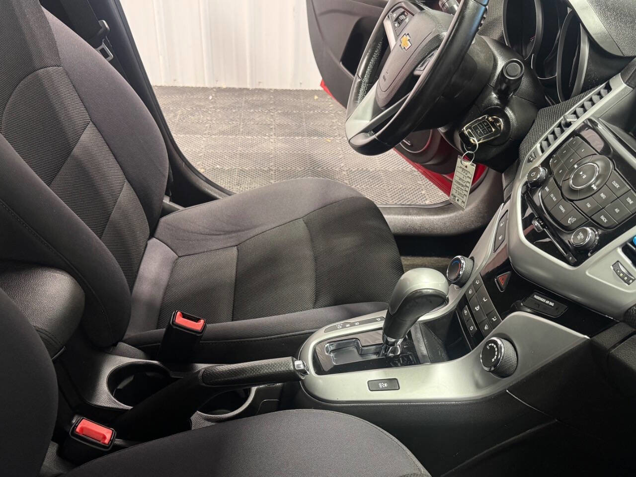 Used 2014 Chevrolet Cruze LT w/ All-Star Edition FWD image 18