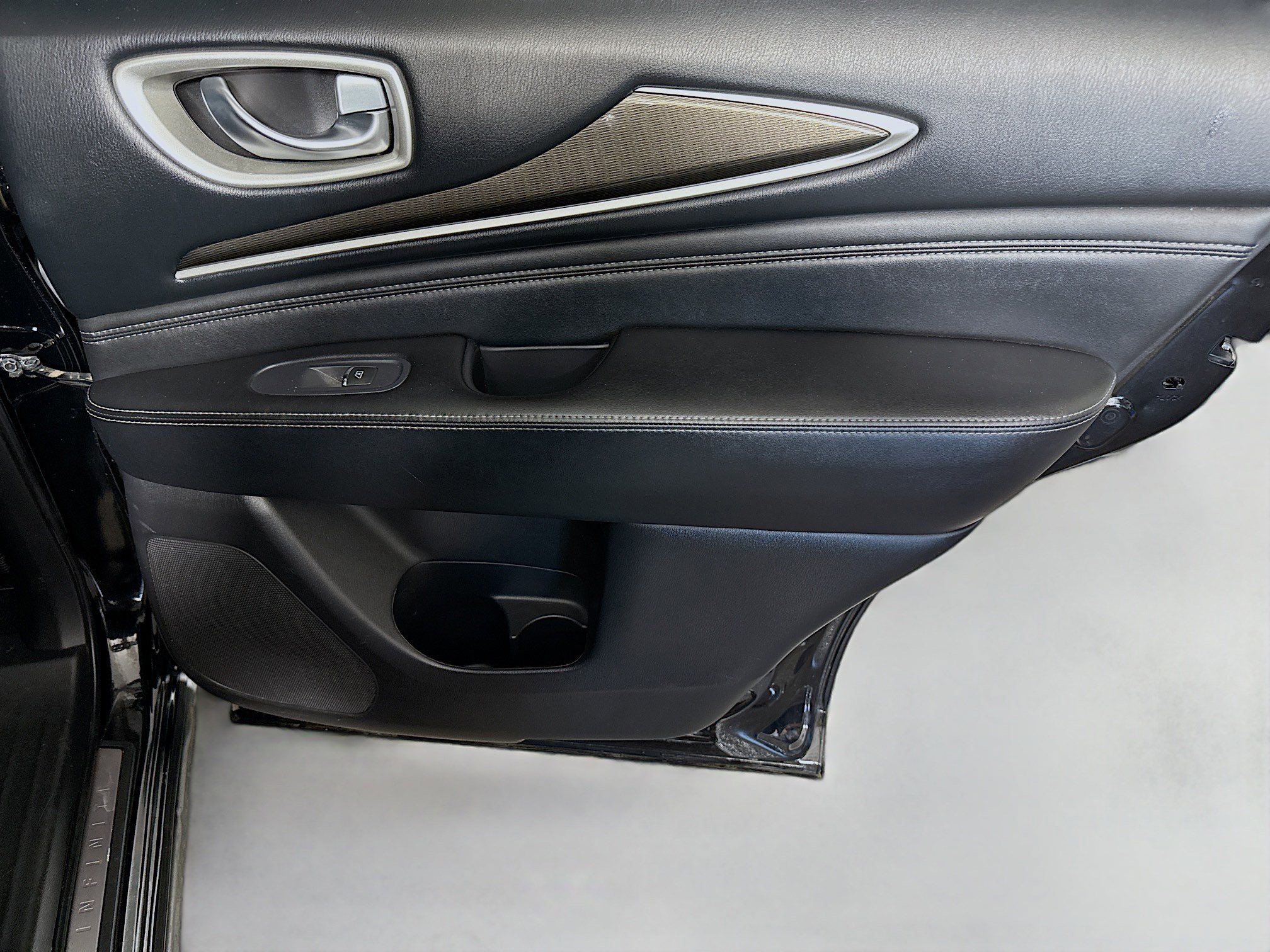 Used 2020 INFINITI QX60 Pure image 28