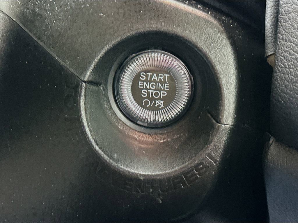 Certified 2023 Jeep Renegade Altitude image 23