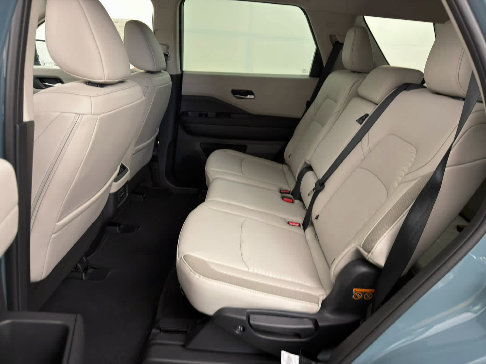 New 2026 Nissan Pathfinder SL FWD image 16