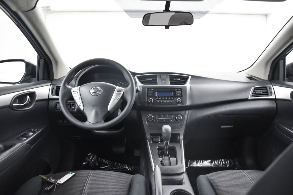 Used 2016 Nissan Sentra S image 24