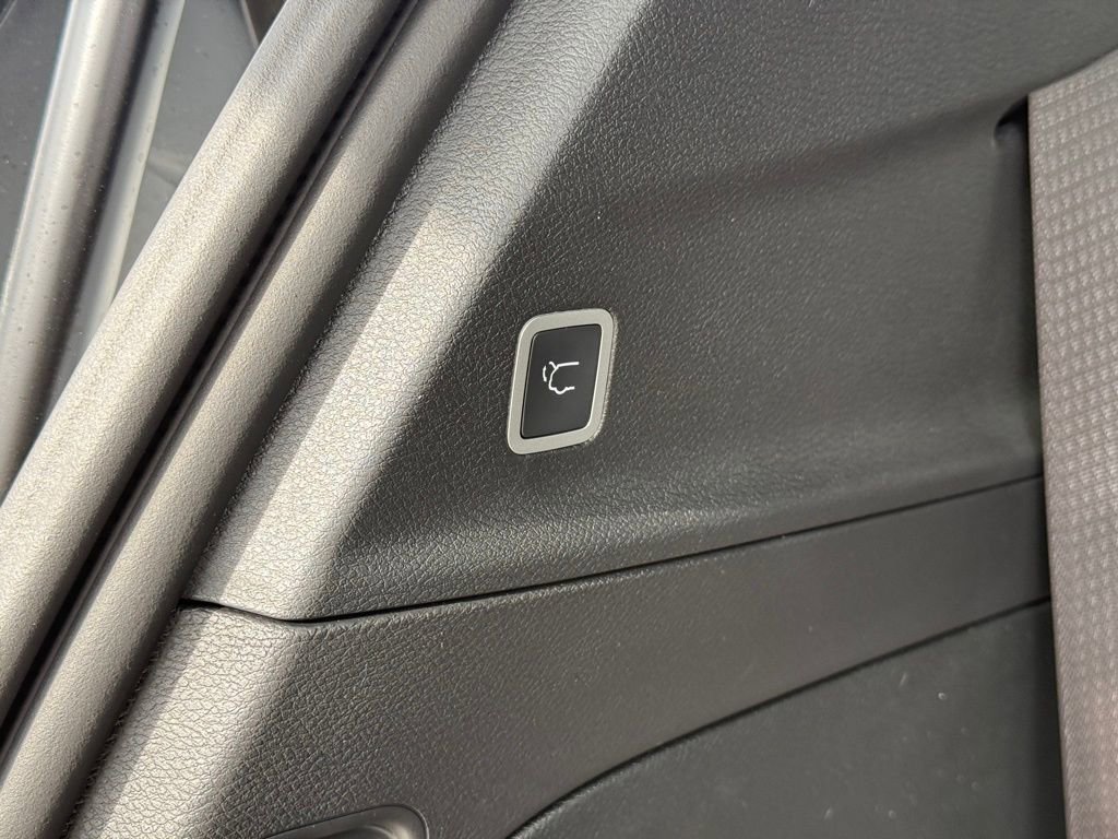 New 2026 Chrysler Voyager LX FWD image 28