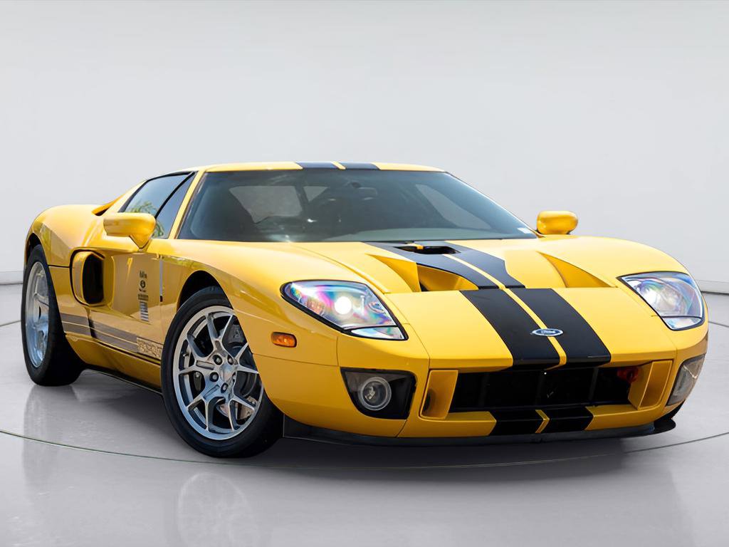 Used 2006 Ford GT RWD image 3