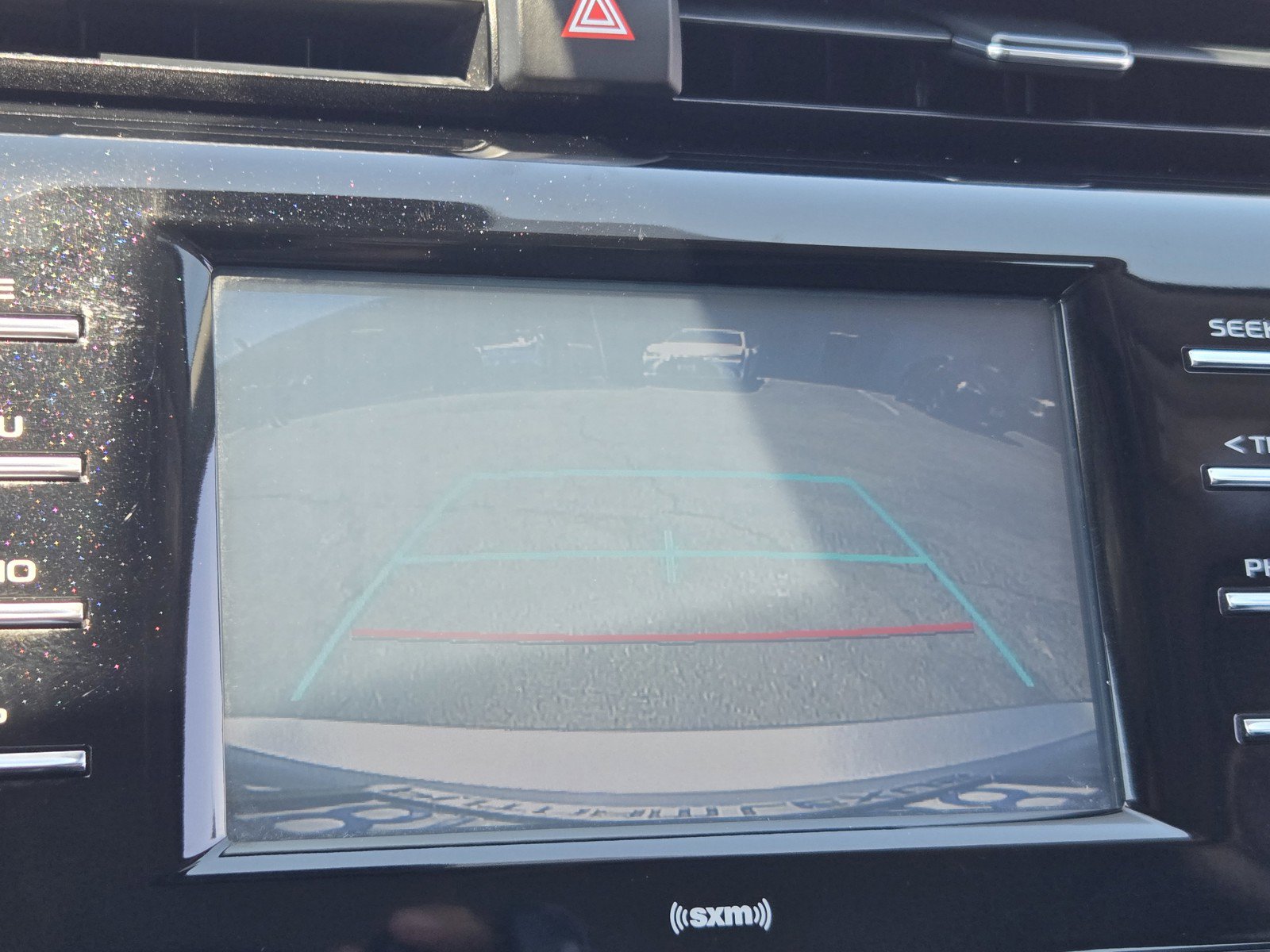 Used 2020 Toyota Camry SE FWD image 18
