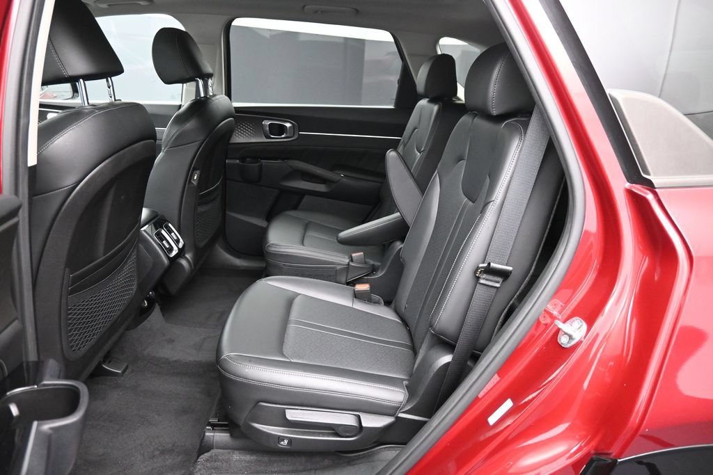 Certified 2023 Kia Sorento SX AWD/4WD image 22