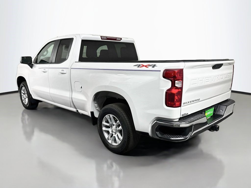Used 2024 Chevrolet Silverado 1500 LT AWD/4WD image 7