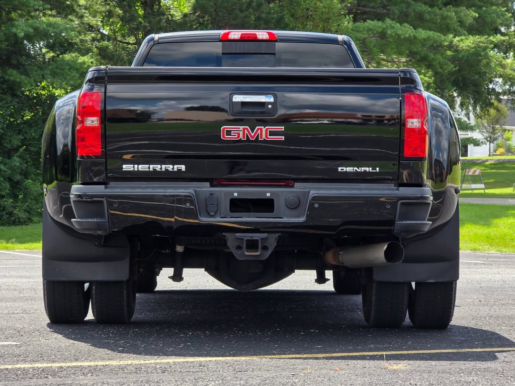 Used 2019 GMC Sierra 3500 Denali w/ Duramax Plus Package AWD/4WD image 5