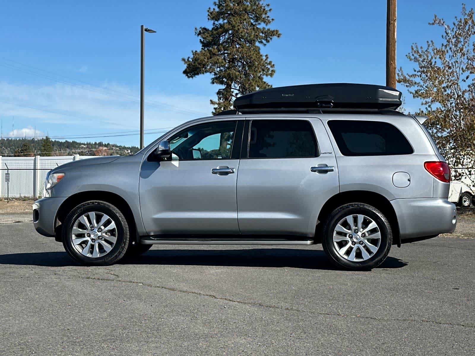 Used 2016 Toyota Sequoia Limited w/ Safety & Convenience Package AWD/4WD image 5