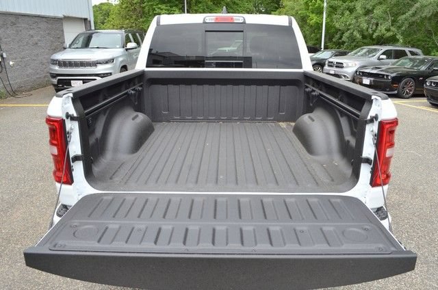 New 2026 RAM 1500 Express AWD/4WD image 33
