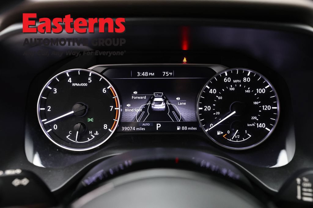 Used 2023 Nissan Rogue SV AWD/4WD image 17