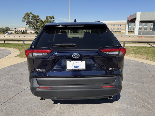 Used 2025 Toyota RAV4 XLE Premium image 5
