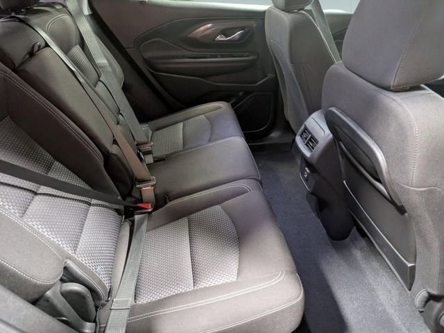 Used 2023 GMC Terrain SLE w/ Driver Convenience Package image 27