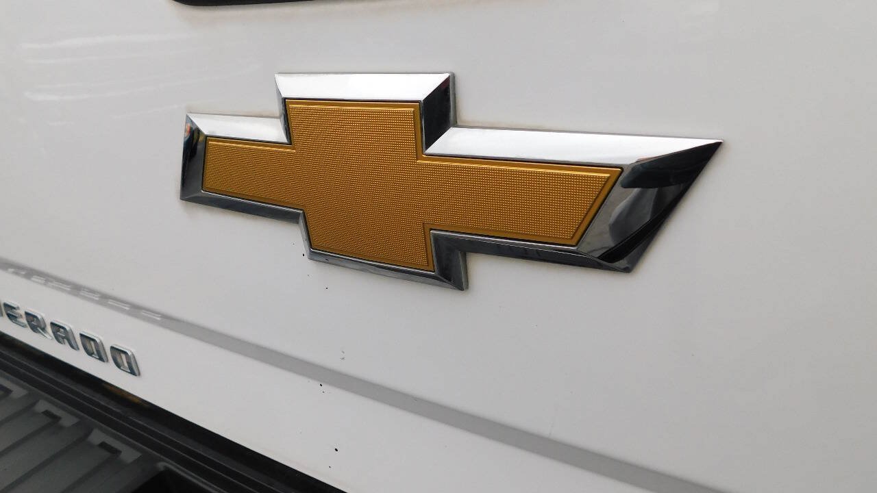 Used 2015 Chevrolet Silverado 3500 LT w/ LT Convenience Package AWD/4WD image 54