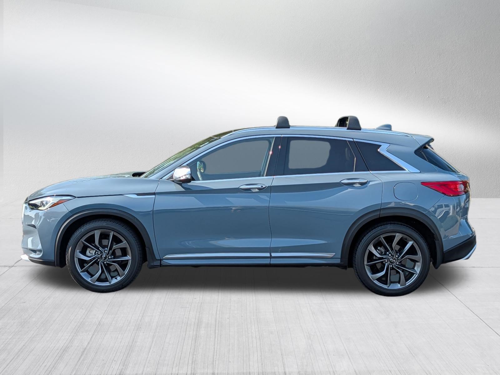 Certified 2023 INFINITI QX50 Sensory w/ Accent Package AWD/4WD image 4