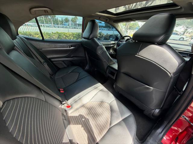 Used 2022 Toyota Camry SE w/ Convenience Package FWD image 17