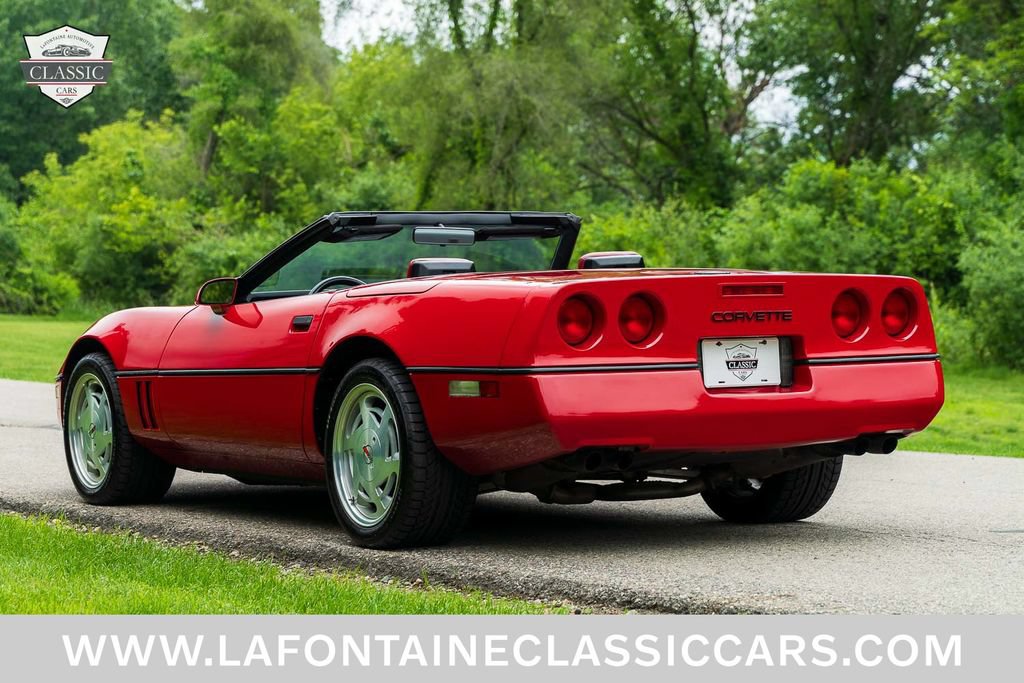 Used 1988 Chevrolet Corvette Convertible RWD image 8