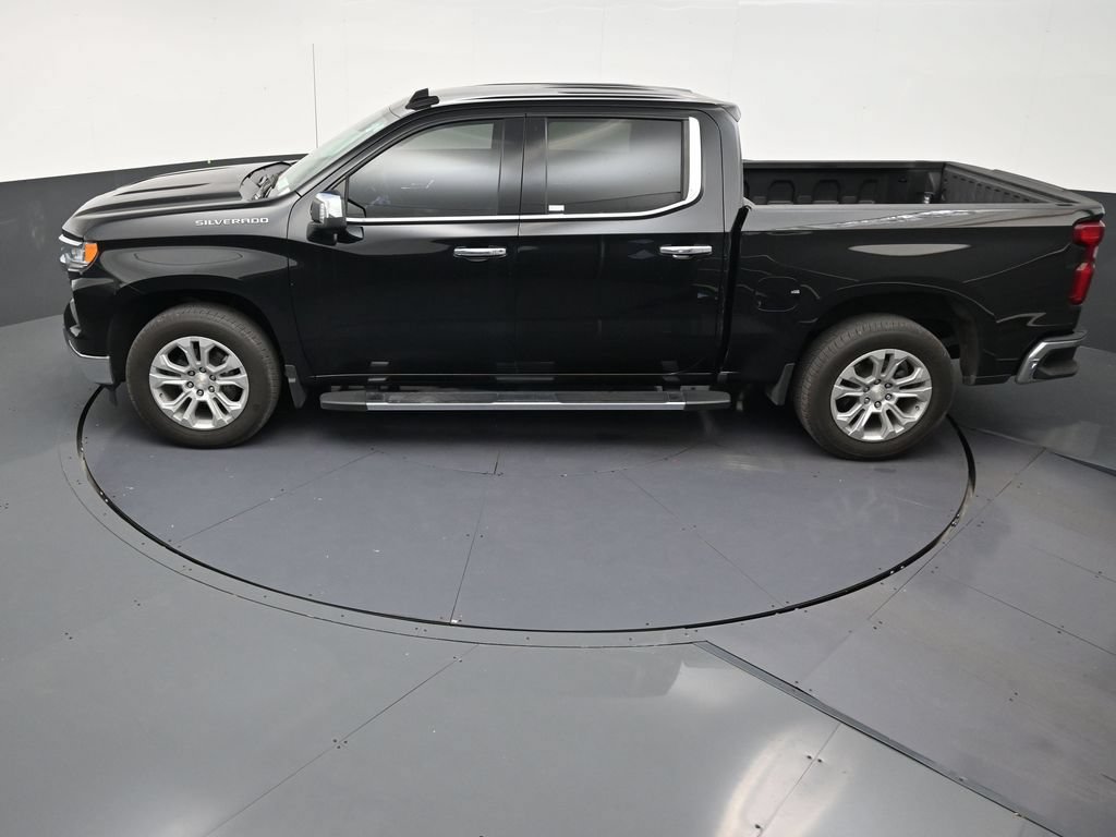 Used 2024 Chevrolet Silverado 1500 LTZ RWD image 13