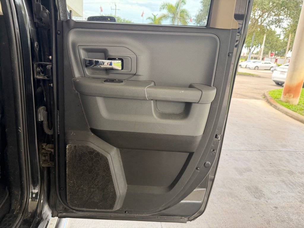 Used 2016 RAM 1500 Classic SLT RWD image 19