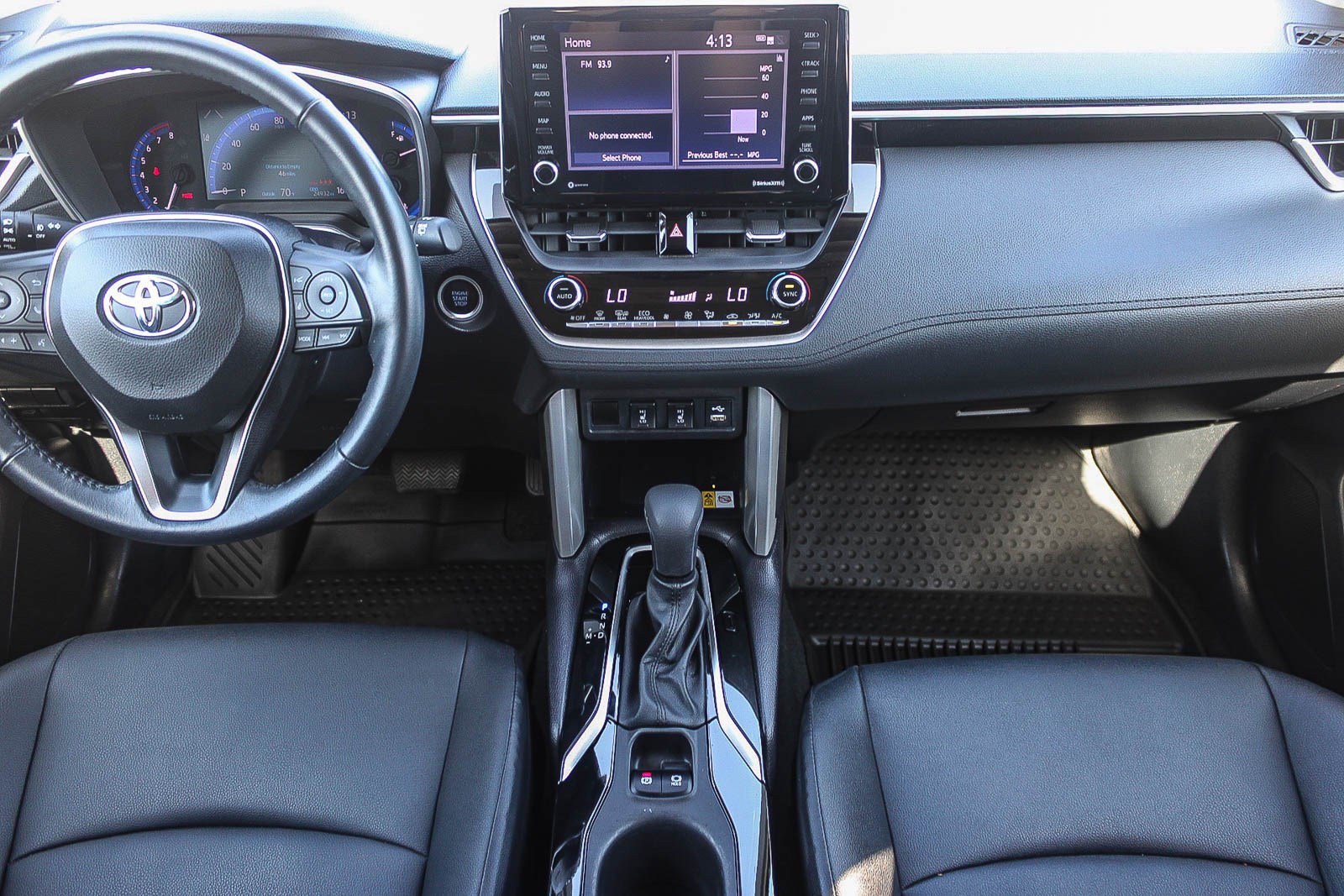 Certified 2022 Toyota Corolla Cross XLE w/ Convenience Package FWD image 13