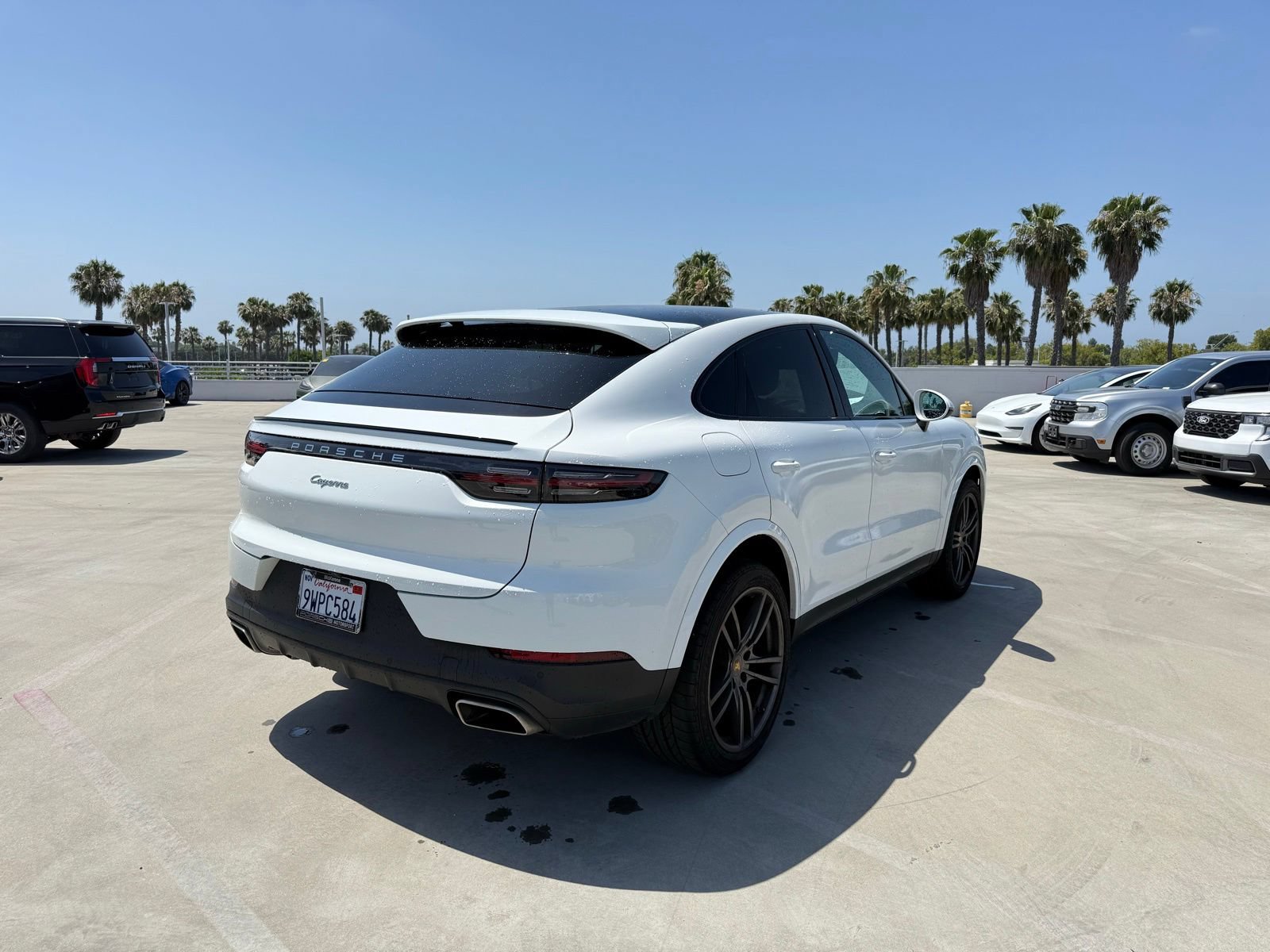 Used 2022 Porsche Cayenne Coupe AWD/4WD image 3
