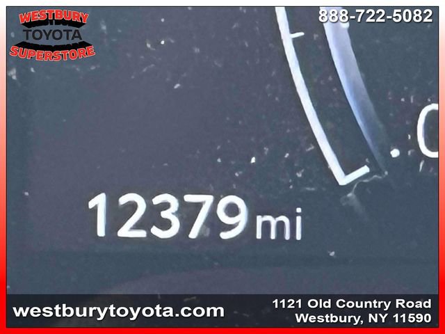 Used 2023 Toyota Corolla Cross XLE w/ Convenience Package image 31