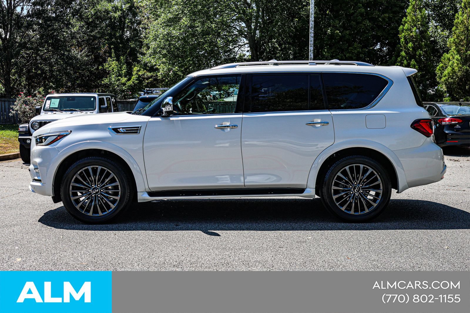 Used 2023 INFINITI QX80 Sensory w/ Cargo Package RWD image 9