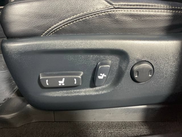 Used 2023 Toyota 4Runner Limited AWD/4WD image 23