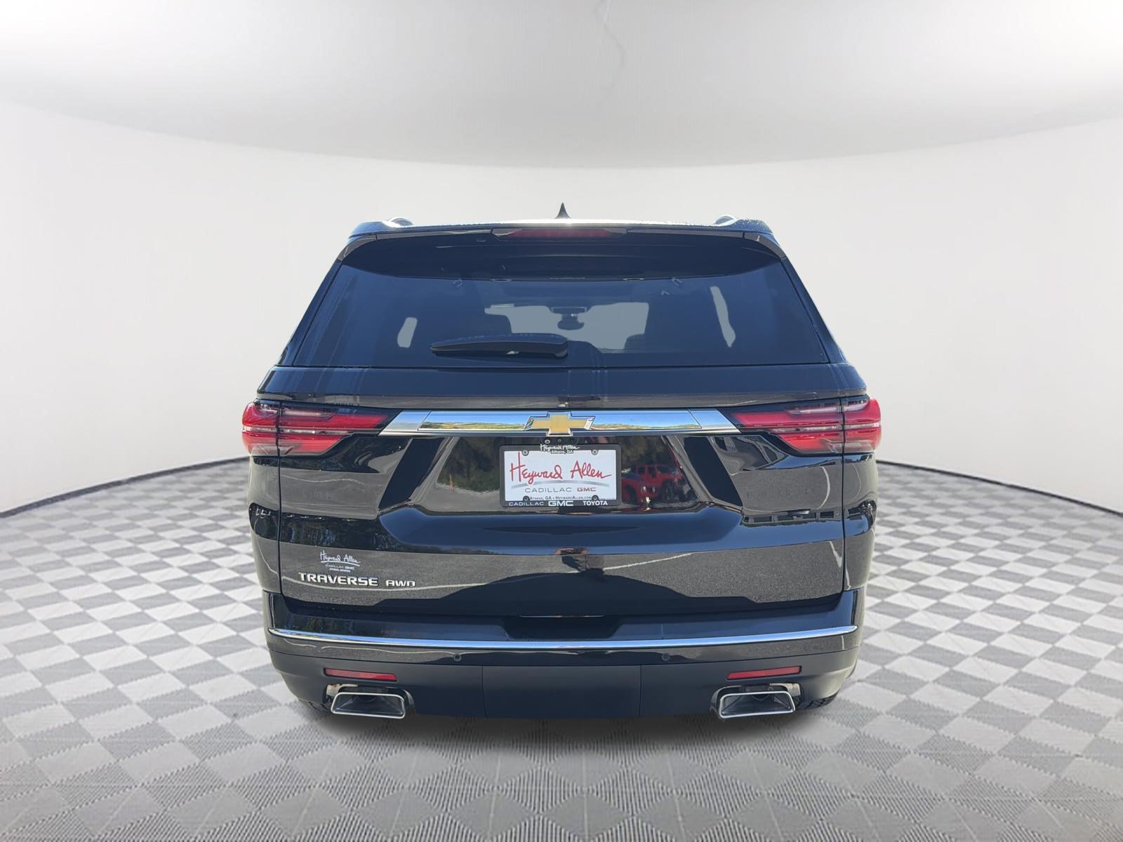 Used 2023 Chevrolet Traverse High Country AWD/4WD image 7