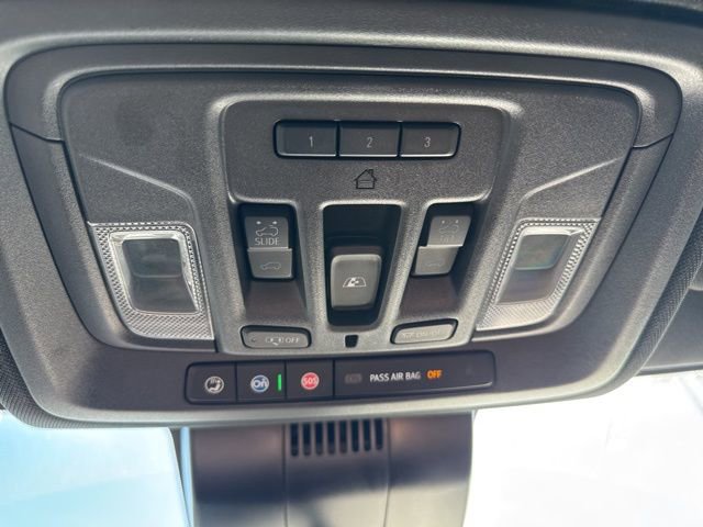 Used 2024 GMC Sierra 1500 AT4 w/ Technology Package image 30