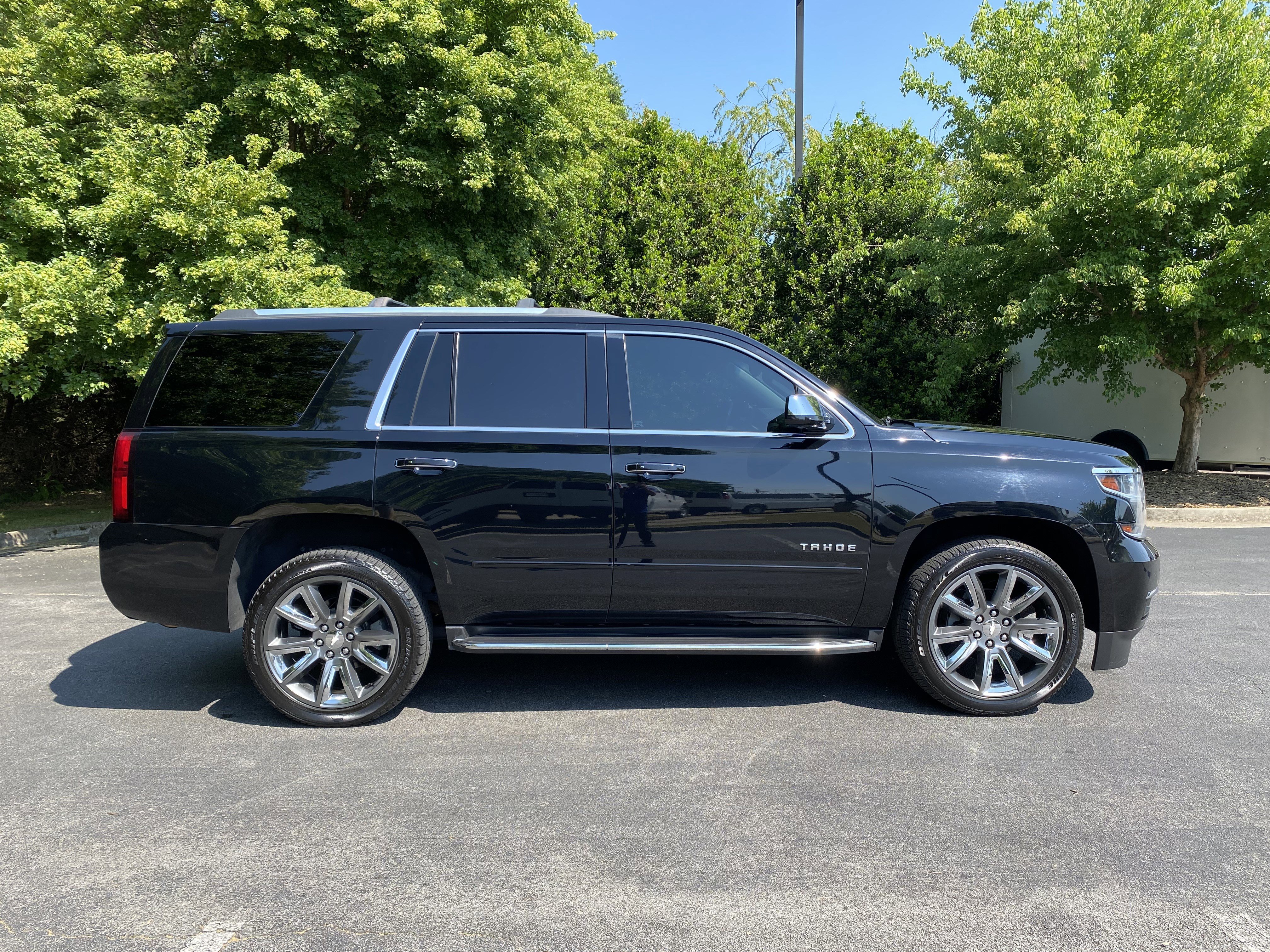 Used 2018 Chevrolet Tahoe Premier AWD/4WD image 10