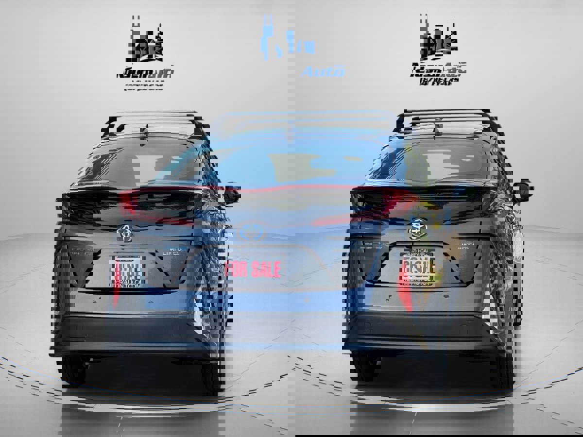 Used 2020 Toyota Prius Prime Limited image 5