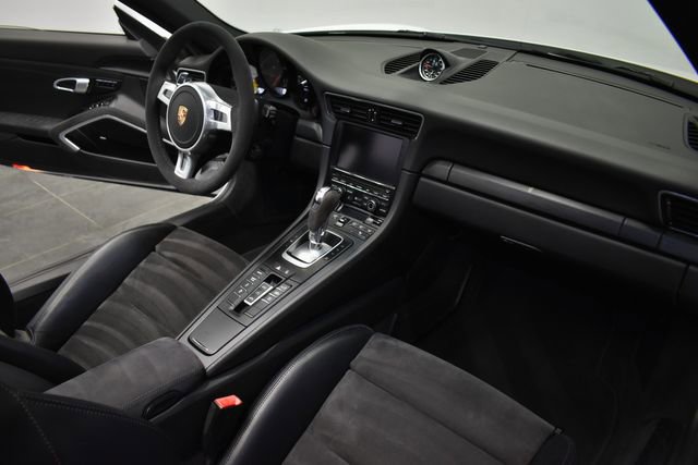 Used 2015 Porsche 911 Carrera 4 GTS AWD/4WD image 14