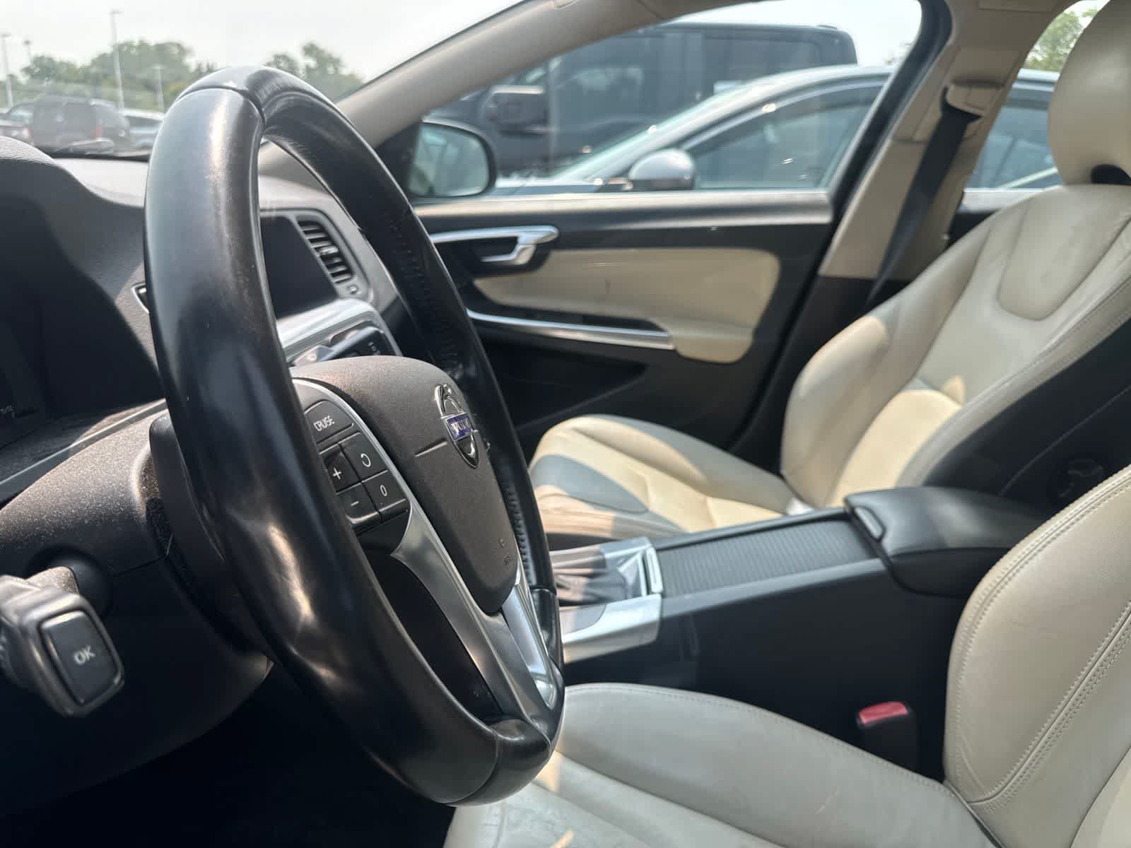 Used 2013 Volvo S60 T5 FWD image 32