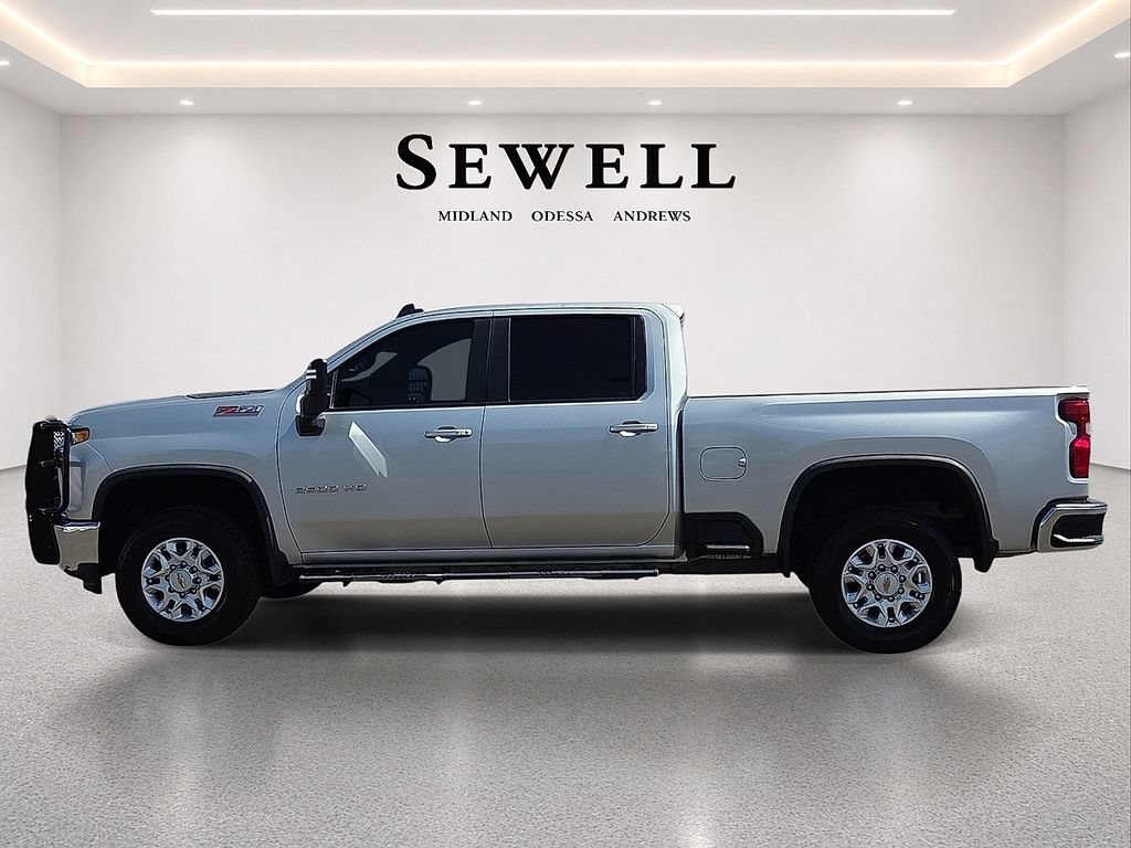 Used 2021 Chevrolet Silverado 2500 LT w/ Convenience Package AWD/4WD image 2