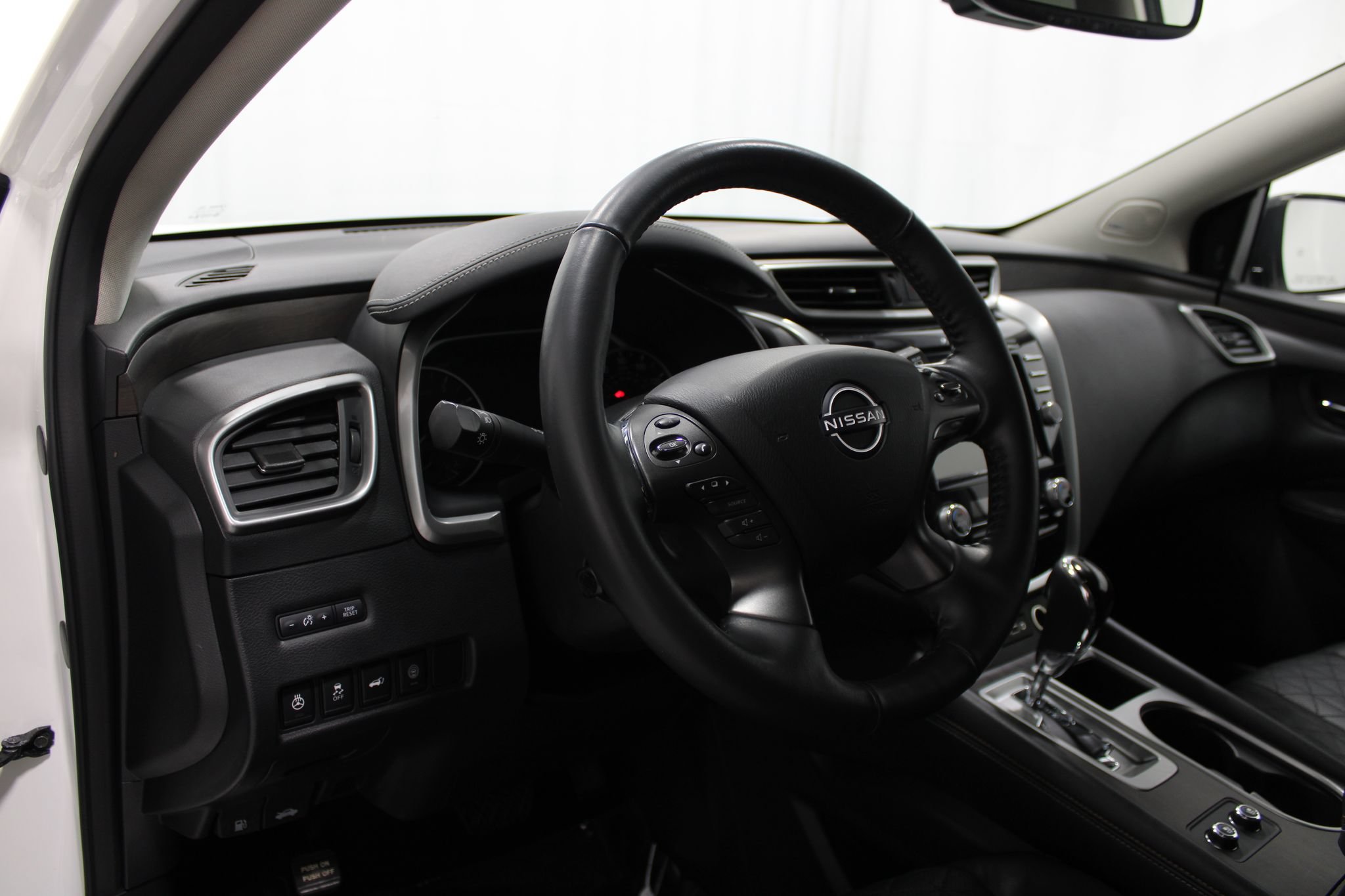 Used 2023 Nissan Murano Platinum AWD/4WD image 11