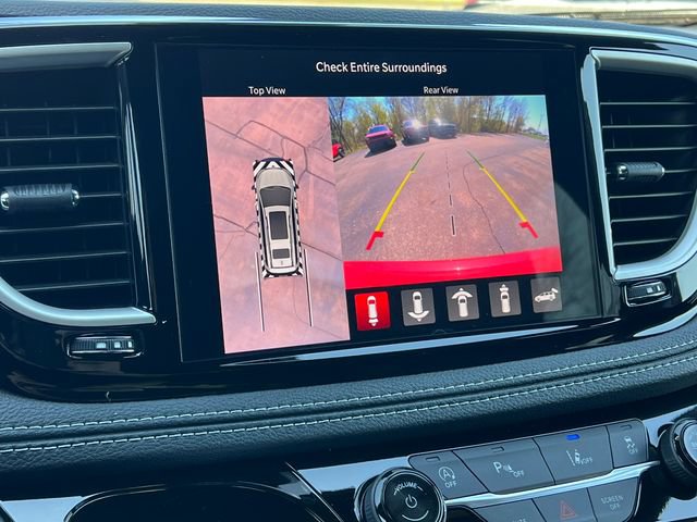 New 2026 Chrysler Pacifica Select FWD image 24