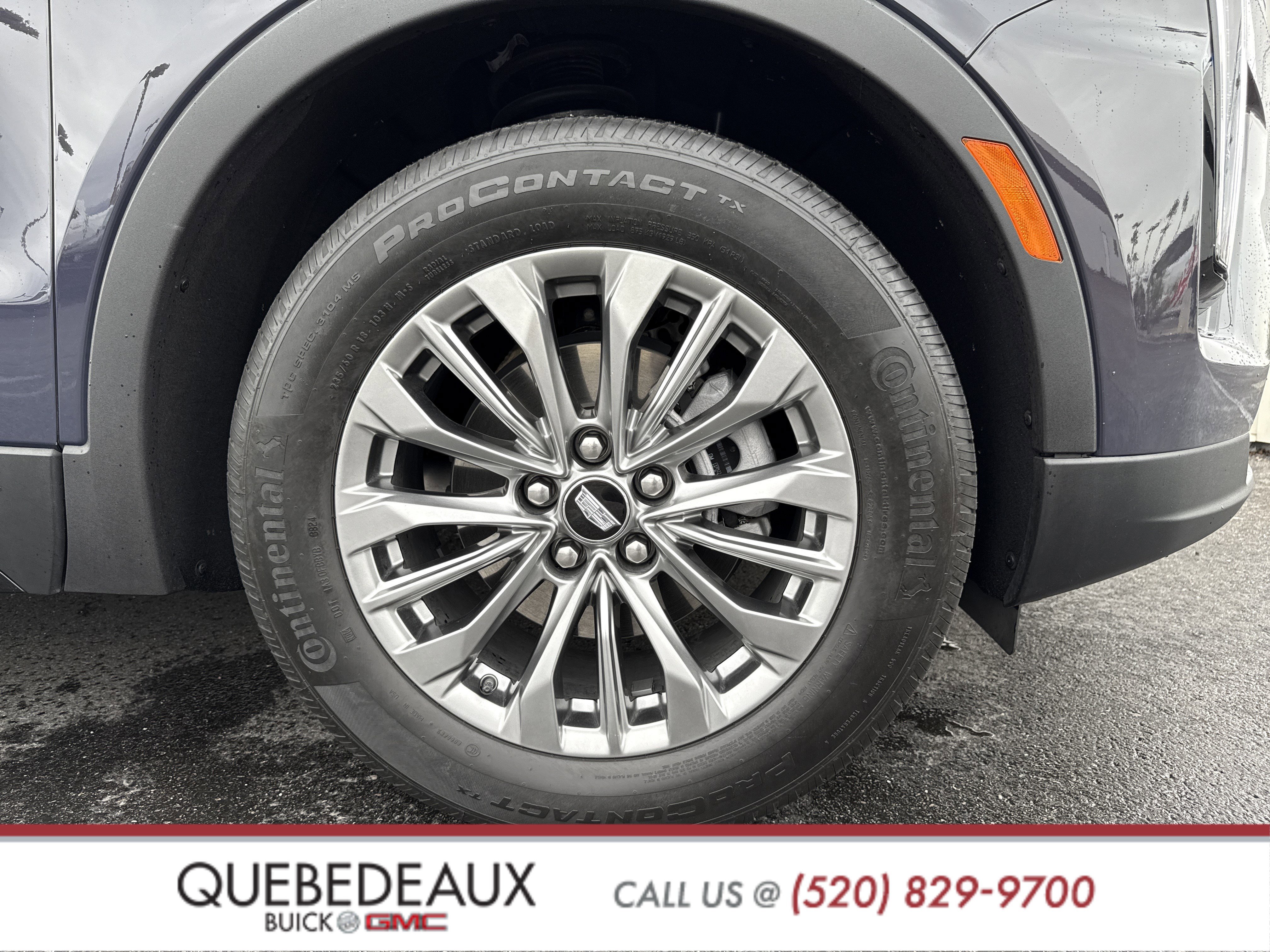 Used 2025 Cadillac XT4 Premium Luxury image 41