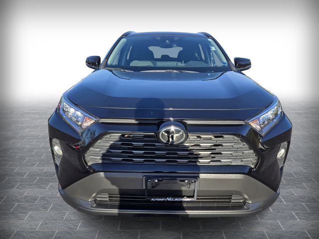 Used 2021 Toyota RAV4 XLE FWD image 2