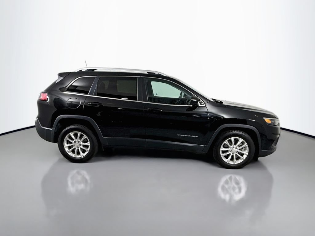 Used 2019 Jeep Cherokee Latitude w/ Popular Appearance Group FWD image 4