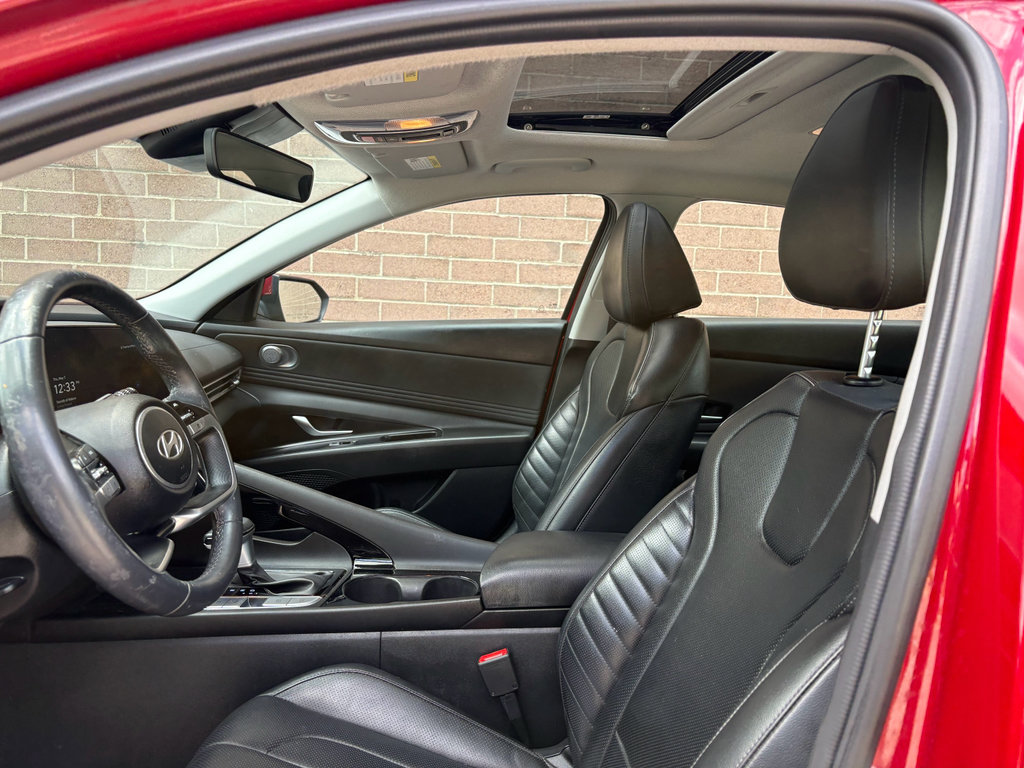 Used 2024 Hyundai Elantra Limited FWD image 11
