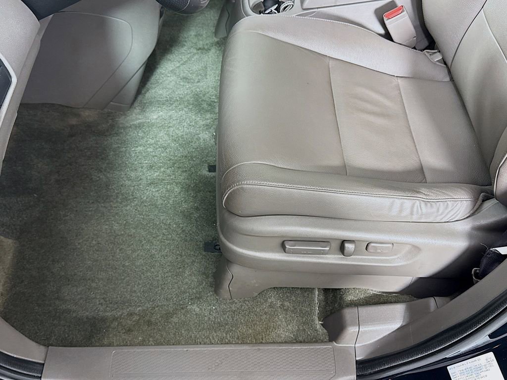 Used 2017 Honda Odyssey EX-L image 18