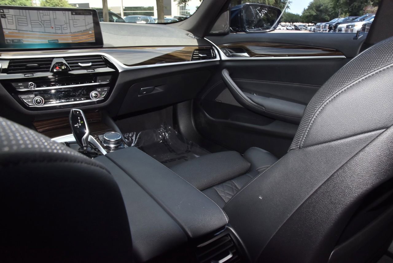 Used 2023 BMW 530i w/ Premium Package RWD image 17