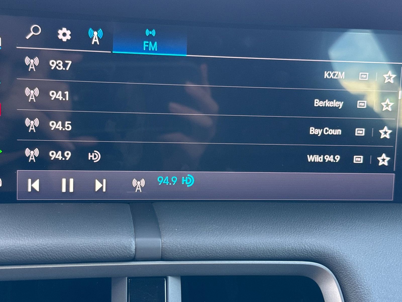 New 2026 Porsche Taycan image 21