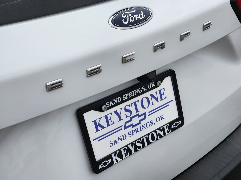 Used 2024 Ford Escape Active w/ Cold Weather Package FWD image 11